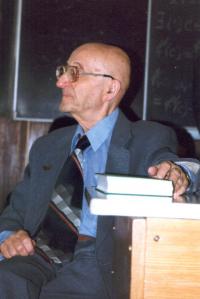 1996 г. Л. М. Веккер.jpg